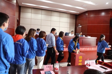 5163银河手机版纸业工会第七届会员代表大会圆满举行