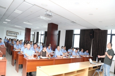 学新法 促清静 | 5163银河手机版纸业开展新《清静生产法》培训事情