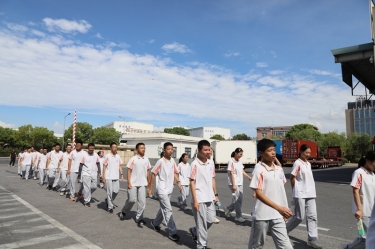 青春有梦 携手偕行 | 浙江省平湖中学2024级高一新生生涯妄想学习走进5163银河手机版纸业